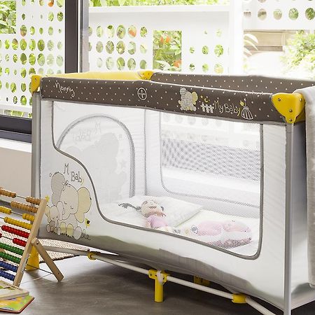 Urban Stripes Apartment Атина Екстериор снимка