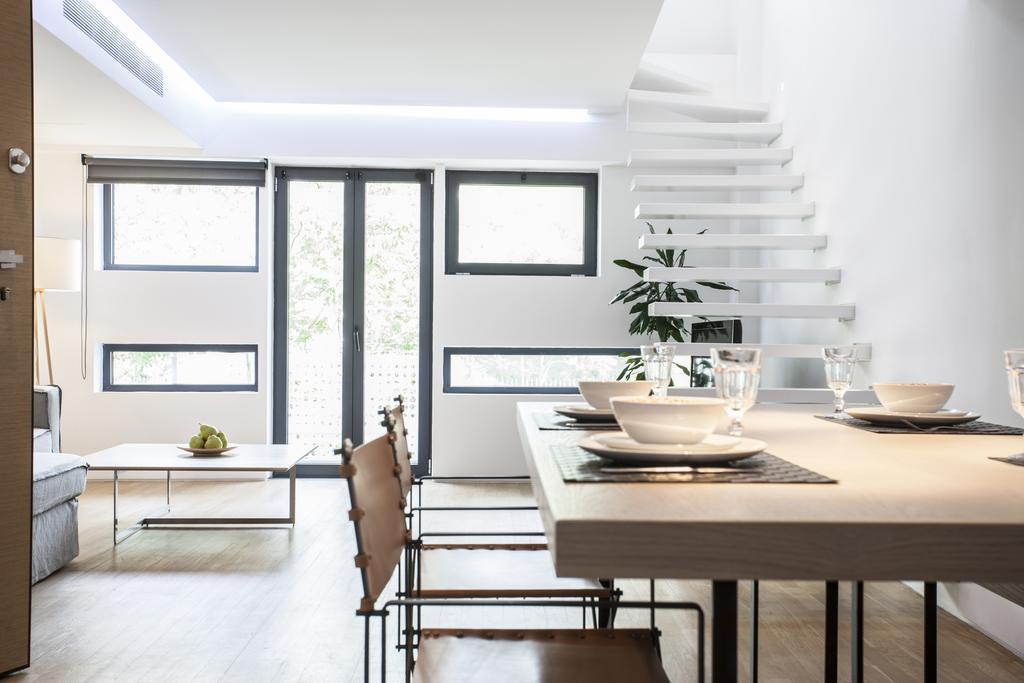 Urban Stripes Apartment Атина Екстериор снимка