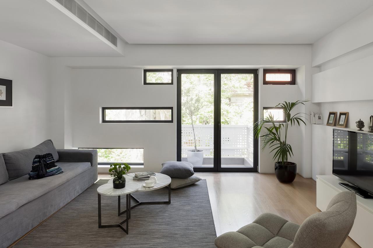 Urban Stripes Apartment Атина Екстериор снимка